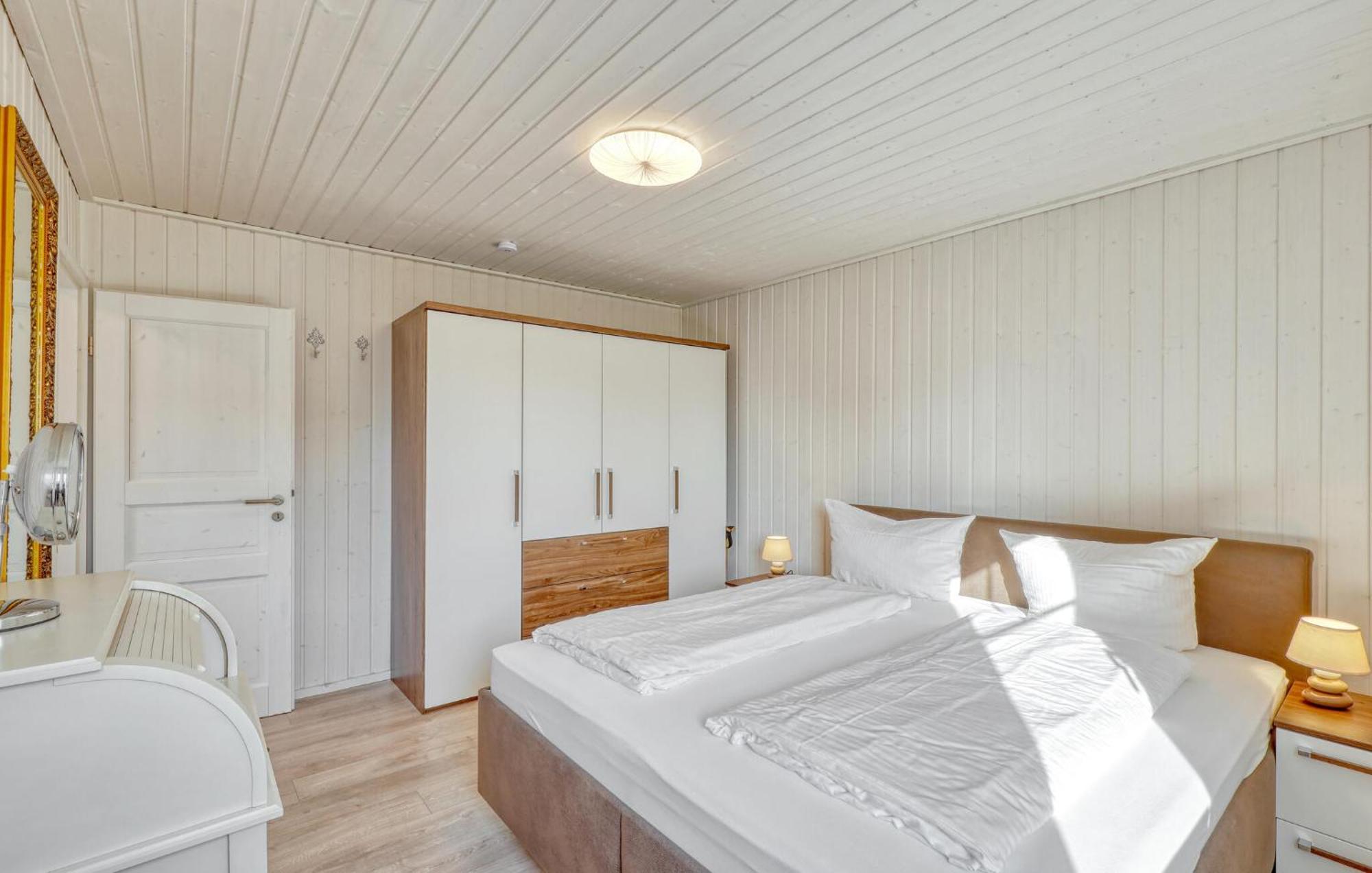 3 Bedroom Pet Friendly Home In Zerpenschleuse Экстерьер фото