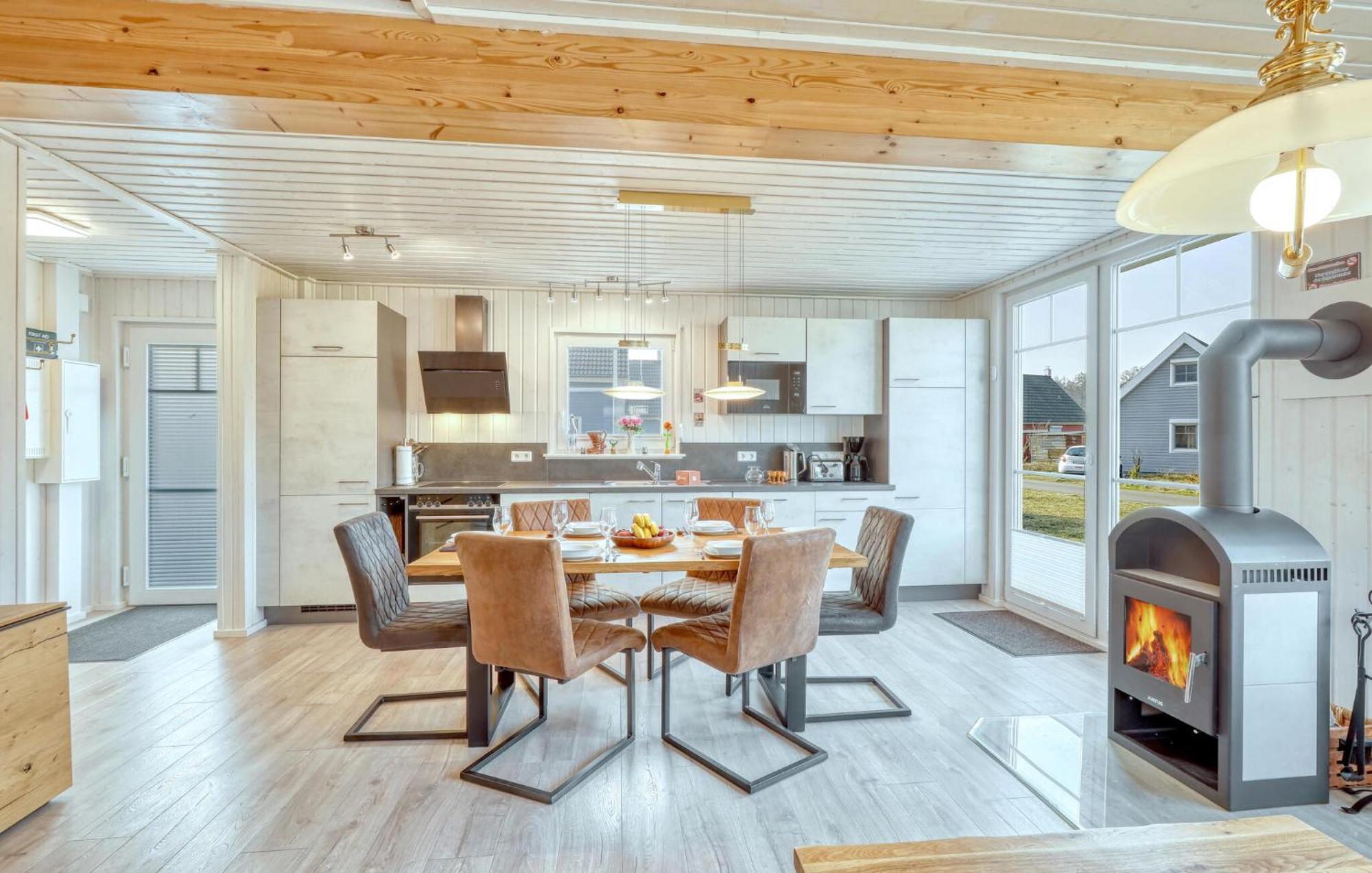 3 Bedroom Pet Friendly Home In Zerpenschleuse Экстерьер фото